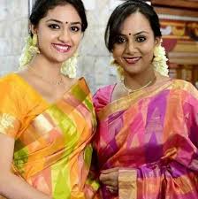 Keerthy Suresh with her sister