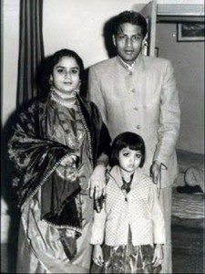 Shah Rukh Khan with his parents