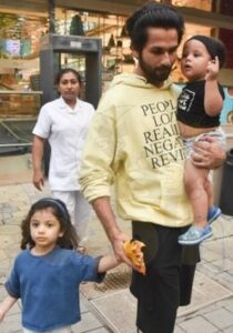 Shahid Kapoor with his kids