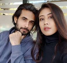 Sanam Puri with his girlfriend