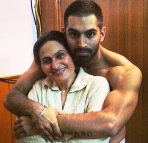 Parmish Verma with his mother