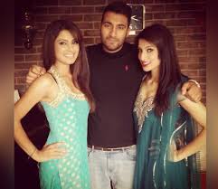 Geeta Basra with her brother & sister