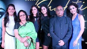Neeti mohan with her family