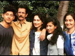 Aneri Vajani with her family