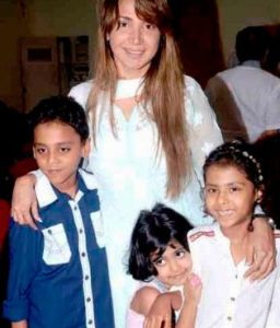 Ritu Shivpuri with her children