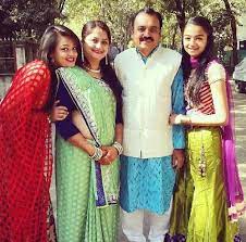 Sameeksha Jaiswal with her family