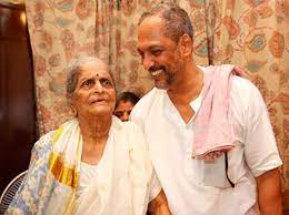 Nana Patekar with his mother