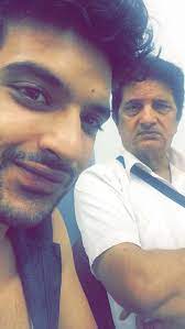 Karan Kundra with his father