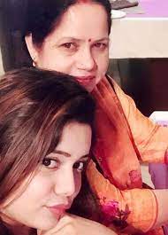 Shruti Kanwar with her mother