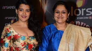 Sanah Kapoor with her mother