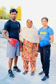 Simranjit Kaur with her mother & brother