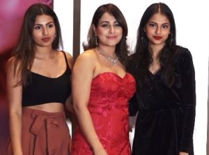 Pakhi Hegde with her daughters