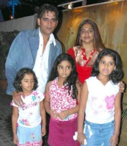 Ravi Kishan with his wife & daughters