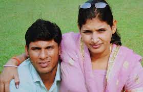 Devendra Jhajharia with his wife