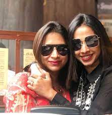 Shreya Bugde with her sister